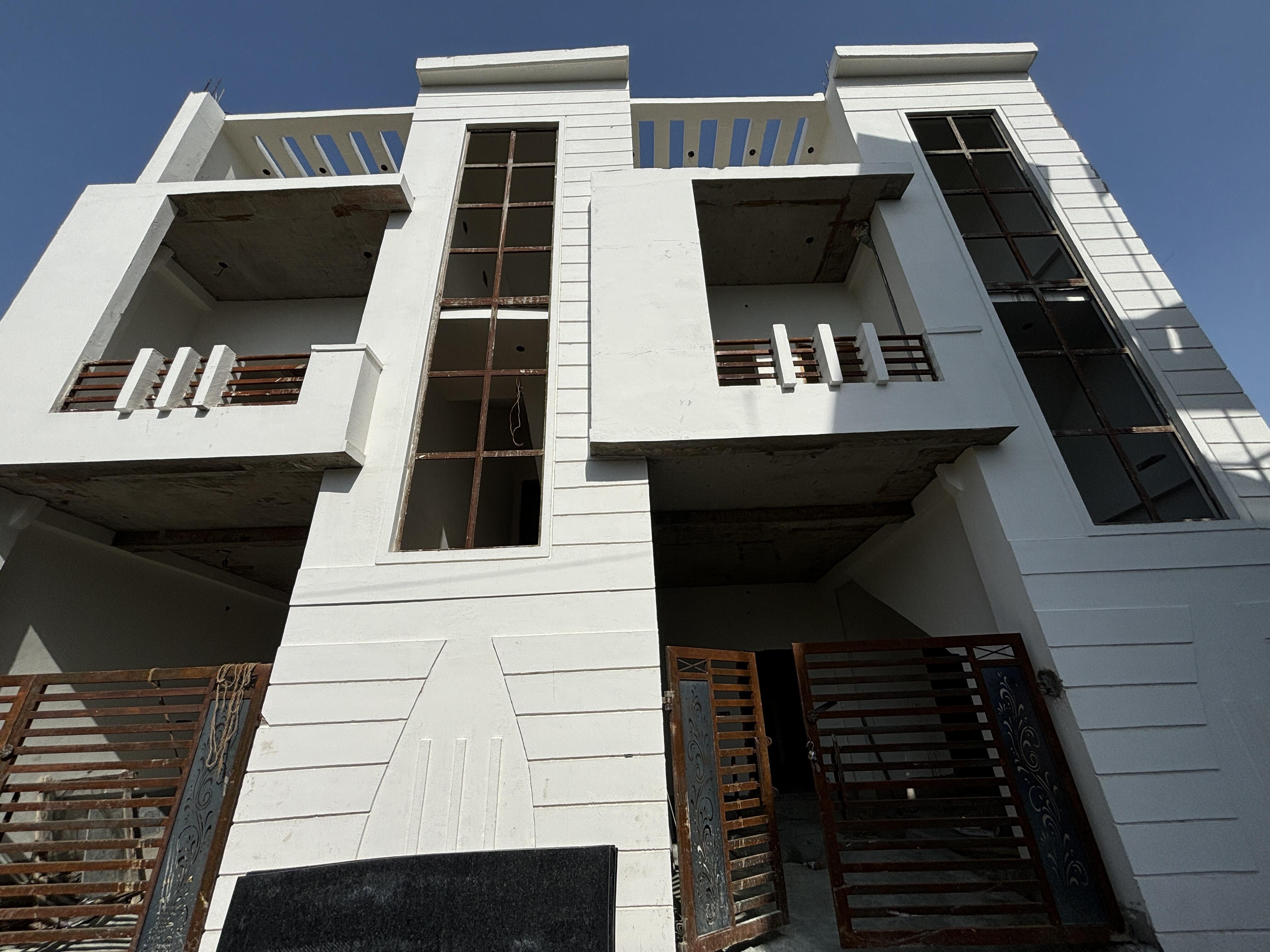 Flat in chitaipur
