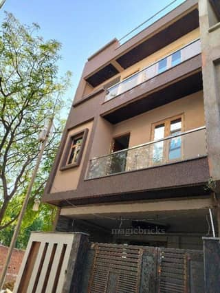 Villa in Gautam Nagar Colony