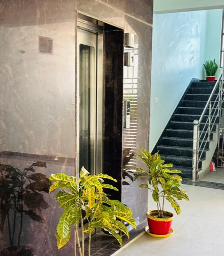 FLAT IN ASHOKPURAM COLONY